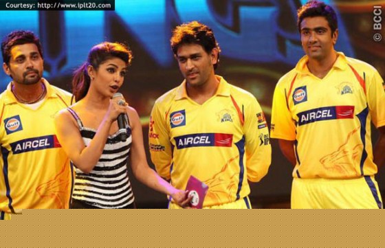 Priyanka Chopra, Mahendra Singh Dhoni, Ravichandran Ashwin At IPL 5 Opening Ceremony-1