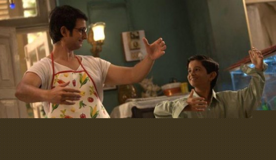 Sharman Joshi dance at home in Ferrari Ki Sawaari Movie Stills