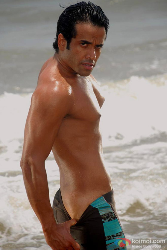 Tusshar Kapoor hot in Kyaa Super Kool Hain Hum Movie Stills