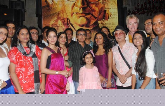 Vidya Malavde, Anant Mahadevan, Vinay Pathak At Gour Hari Dastaan Wrap Up Party