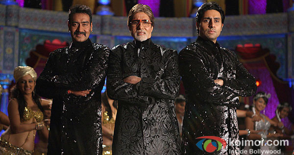 Ajay Devgan, Amitabh Bachchan, Abhishek Bachchan In Bol Bachchan Movie Stills Ajay Devgan, Amitabh Bachchan, Abhishek Bachchan In Bol Bachchan Movie Stills
