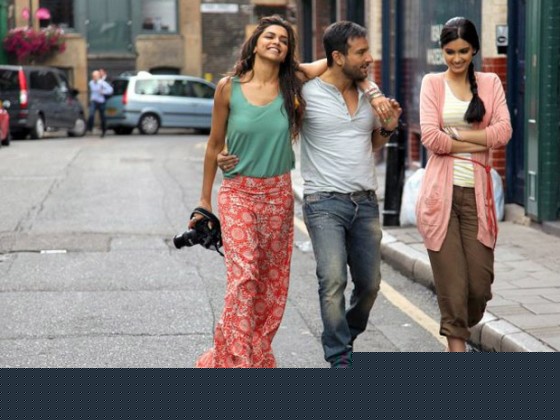 Deepika Padukone, Saif Ali Khan and Diana Penty in Cocktail Movie Stills