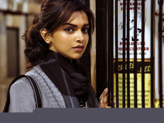 Deepika Padukone hot look in Cocktail Movie Stills