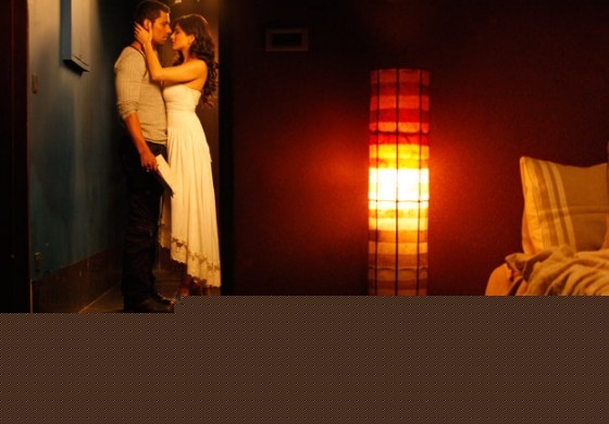 Hot Sunny Leone seducing Randeep Hooda - Jism 2 Hot Movie Stills
