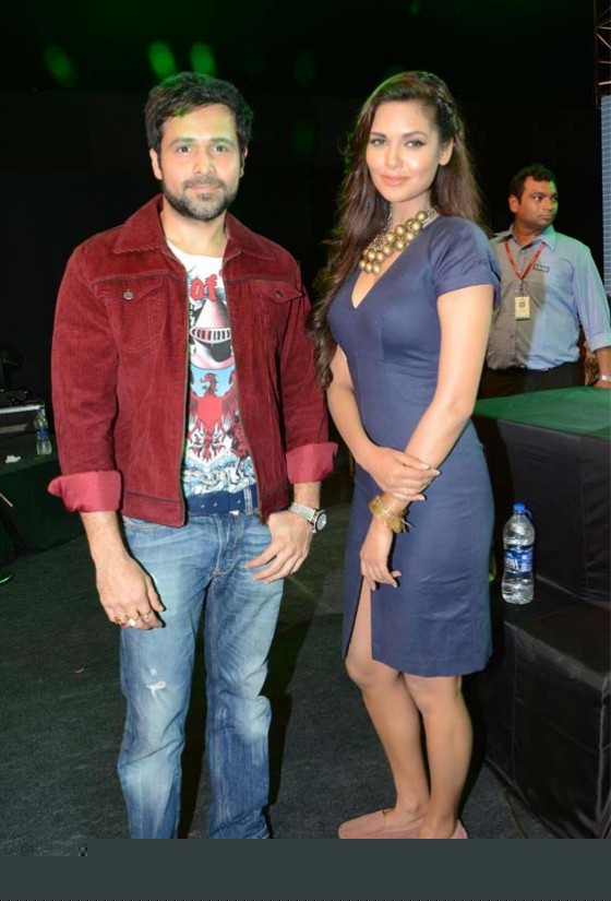 Emraan Hashmi, Esha Gupta With Junoon Band