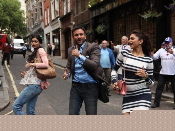 Saif Ali Khan stuck in between lovable Diana Penty and Deepika Padukone in Cocktail Movie Stills