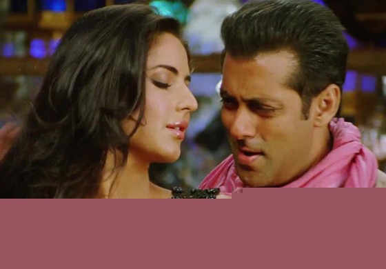 Salman Khan and Katrina Kaif dancing to the tunes of Mashallah in Ek Tha Tiger Movie Stills