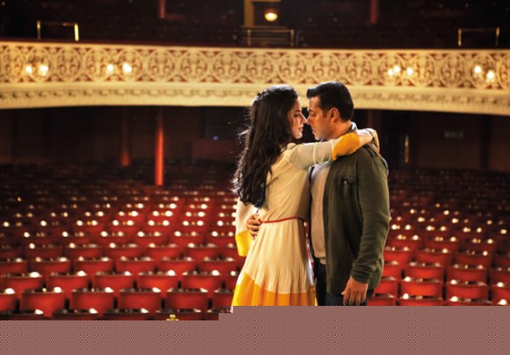 Salman Khan and Katrina Kaif love making scene in theatre in Ek Tha Tiger Movie Stills