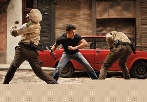 Salman Khan can take a whole army down on his own in Ek Tha Tiger Movie Stills