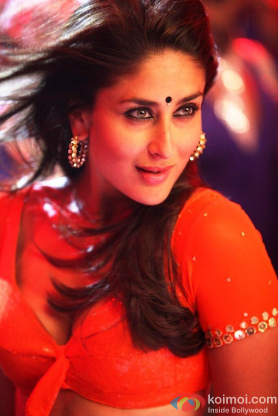 A Red Saree Hot Kareena Kapoor in a scene from Halkat Jawani song in Heroine Movie Stills
