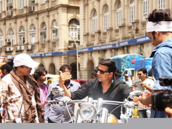 Akshay Kumar with crew at song shooting of Oh My God movie stills