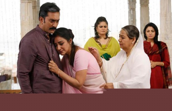 Mukesh Tiwari, Anuradha Patel, Farida Jalal In Yeh Jo Mohabbat Hai Movie Stills