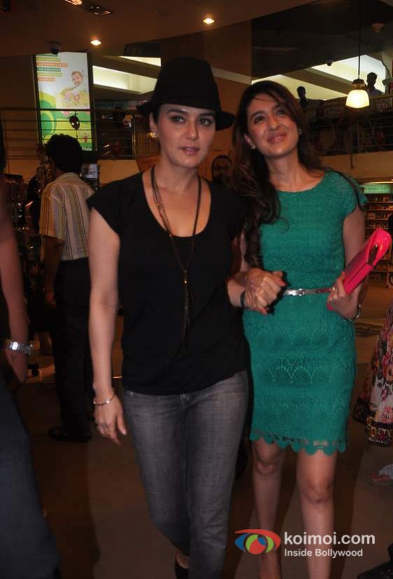 Preity Zinta at The Book Launch of Pooja Makhija - Eat Delete