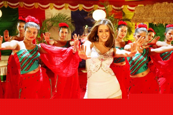 Raima Sen hot dance in 3 Bachelors Movie Stills