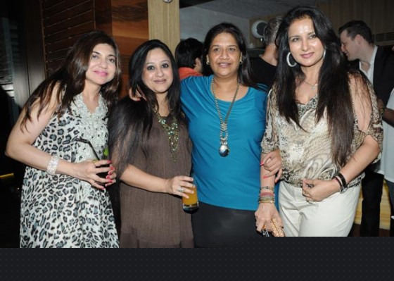 Alka Yagnik, Mohini, Poonam Dhillon at 'Wednesday Bar Nights Celebration