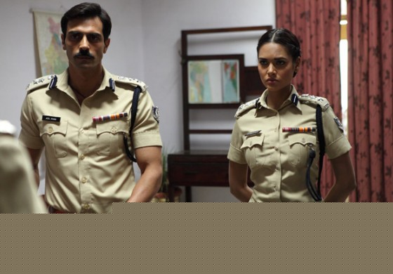 Arjun Rampal and Esha Gupta in Chakravyuh Movie Stills