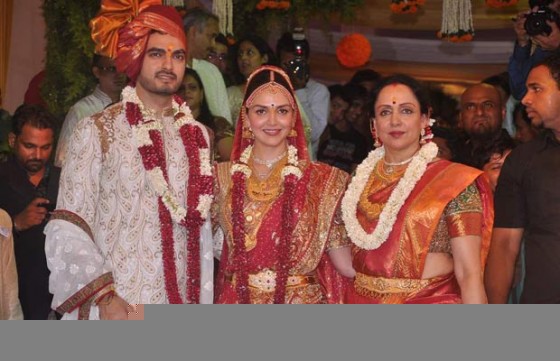 Bharat Takhtani, Hema Malini At Esha Deol's Wedding Ceremony