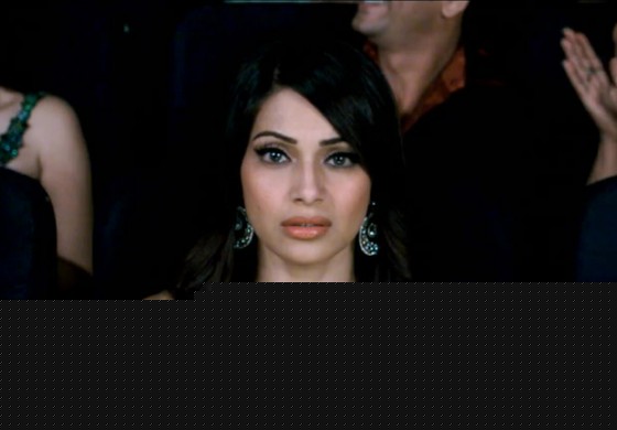 Bipasha Basu scared in Raaz 3 Movie Stills