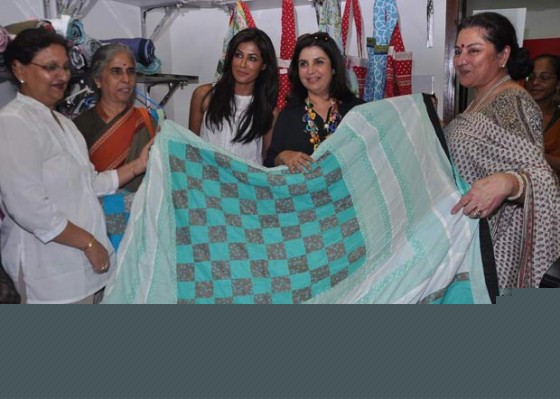 Chitrangada Singh And Farah Khan Promote Joker Movie With Aliens