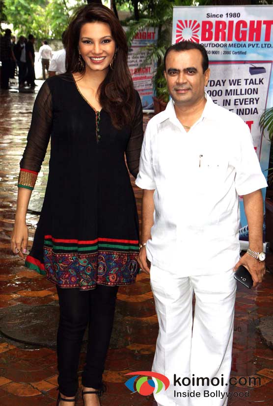 Daina Hayden, Yogesh Lakhani Launch We love Mumbai Social Campaign