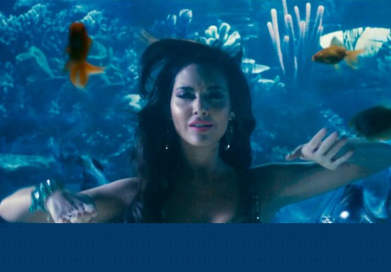 Esha Gupta Hot in Raaz 3 Movie Stills