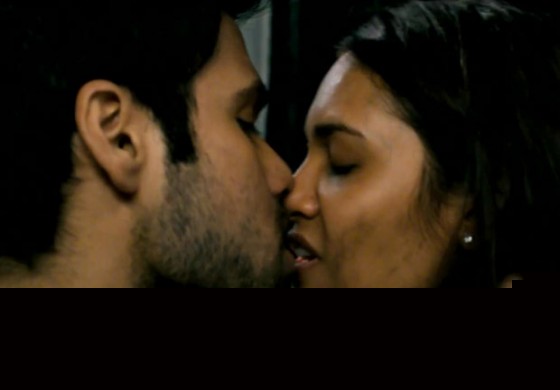 Esha Gupta and Emraan Hashmi Hot Love making scenes in Raaz 3 Movie Stills