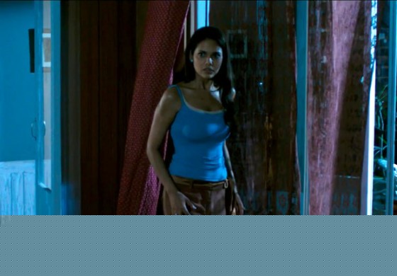 Esha Gupta look scared in Raaz 3 Movie Stills