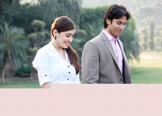 Kainaz Motival, Vickrant Mahajan in Challo Driver Movie Stills