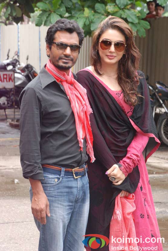 Nawazuddin Siddiqui, Huma Qureshi Of Gangs Of Wasseypur 2 Watches DDLJ