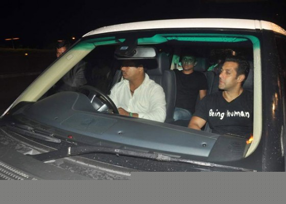 Salman Khan At Baba Siddique's Iftar Party