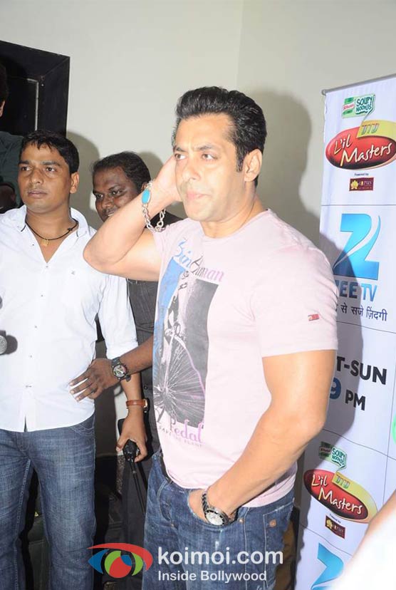 Salman Khan Promote Ek Tha Tiger Movie On The Sets Of DID Lil Masters