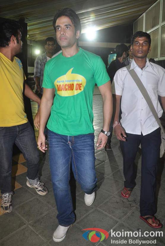 Tusshar Kapoor At Kyaa Super Kool hain Hum Movie Promotion