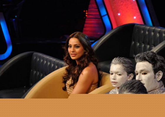 Bipasha Basu On The Sets Of DID Litle Masters