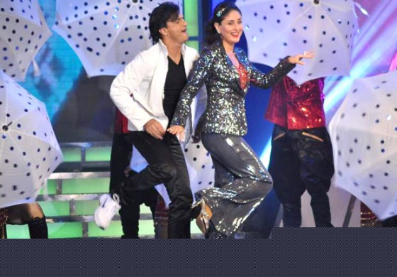 Kareena Kapoor Performs at Credai's Real Estate Awards