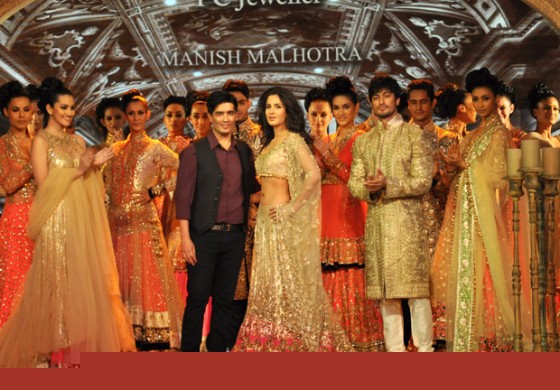 Katrina Kaif Walks The Ramp For Manish Malhotra At PCJ Delhi Couture Week 2012