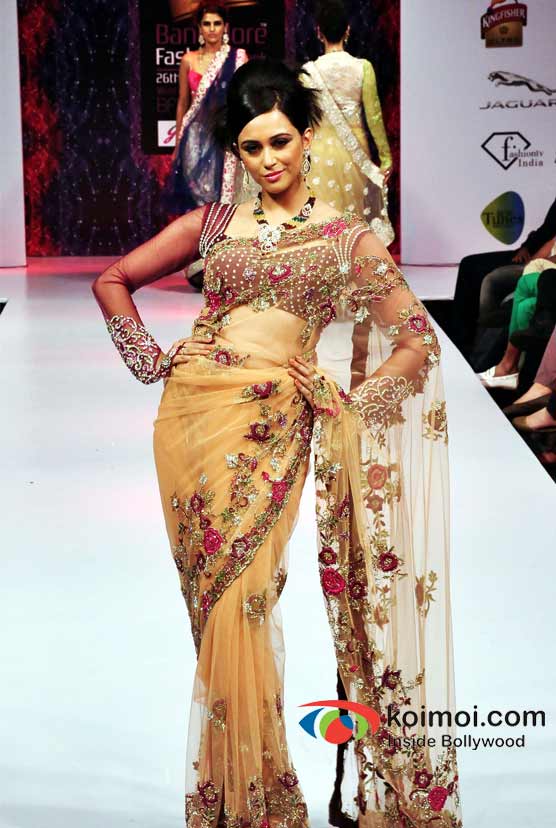 Model Walks For Riyaz And Reshma Gangji