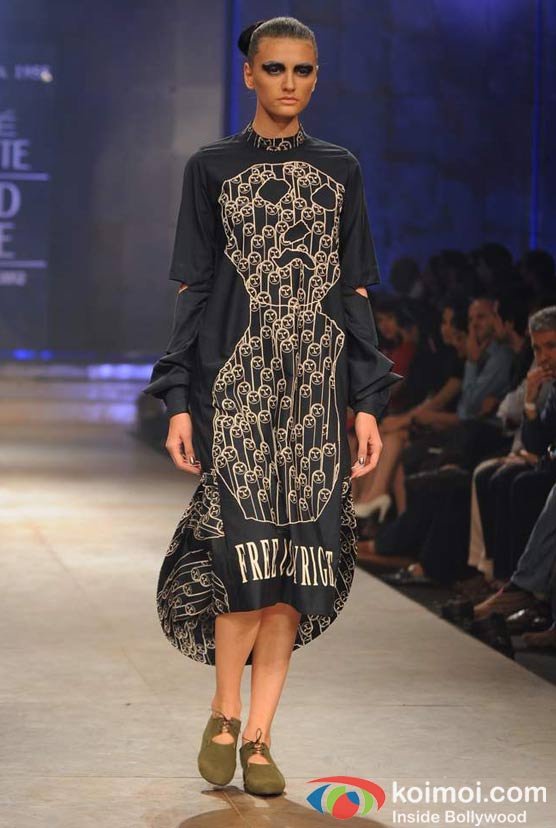 Model Walks The Ramp At Lakme Fashion Week 2012 Grand Finale