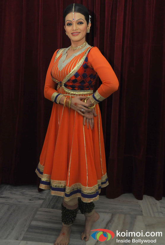 Prachi Shah Performs For The Opening Of Lord Krishna Festival