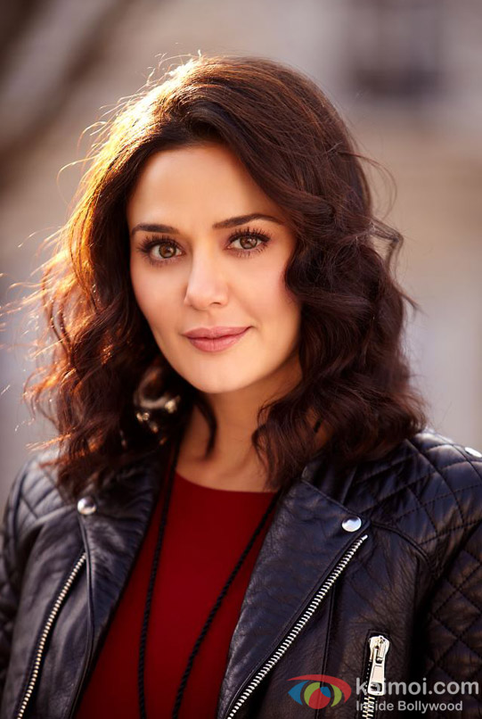 Preity Zinta looks super cute in Ishkq In Paris Movie Stills