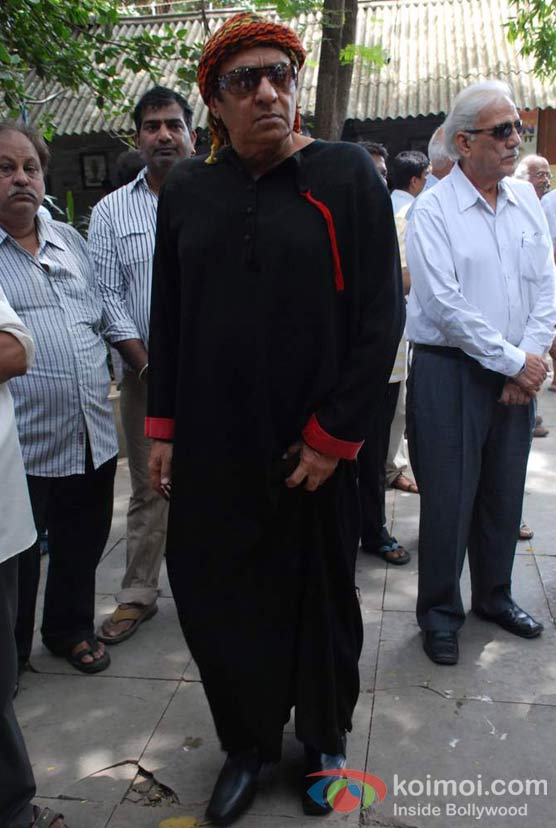 Ranjeet At Ashok Mehta's Funeral