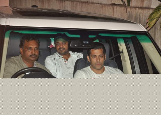 Sajid And Salman Khan Watches The Expendables 2 Movie
