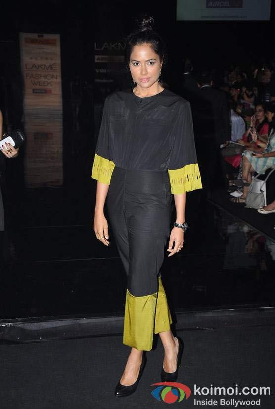Sameera Reddy At Lakme Fashion Week 2012