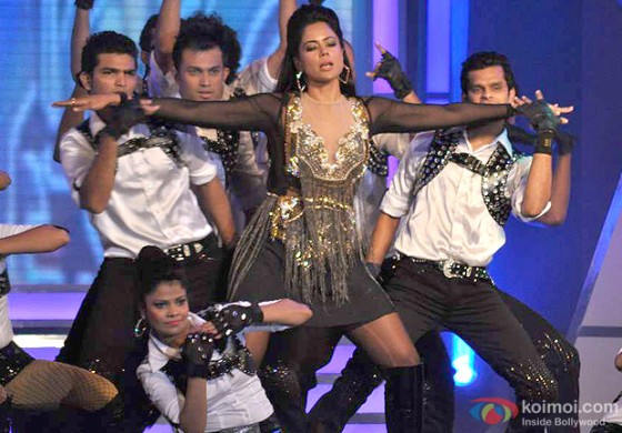 Sameera Reddy Performs at Credai's Real Estate Awards