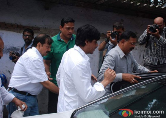 Shah Rukh Khan At Ashok Mehta's Funera