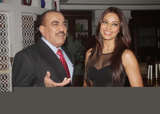 Shivaji Satam, Bipasha Basu Promote Raaz 3 Movie On The Sets Of CID