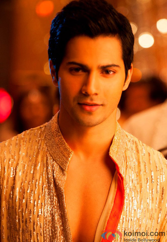 Sidharth Malhotra is just irresistible in Student Of The Year Movie Stills