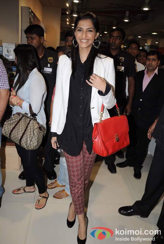Sonam Kapoor Snapped At Infinity Mall