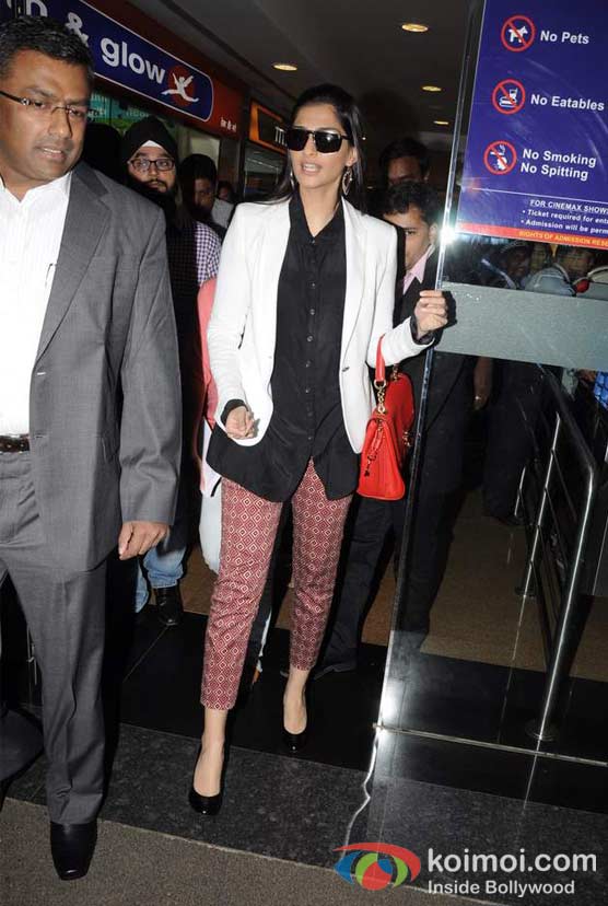 Sonam Kapoor Snapped At Infinity Mall