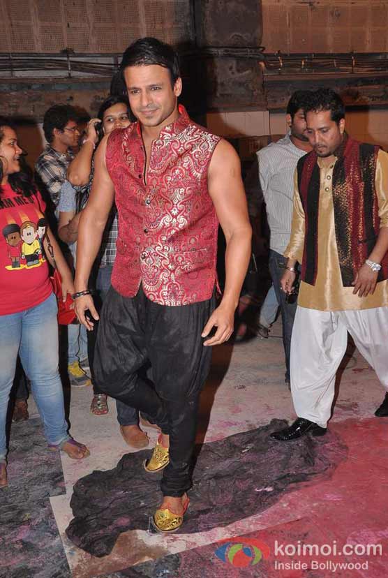 Vivek Oberoi On The Sets Of Kismet (Kismat) Love Paisa Dilli Movie
