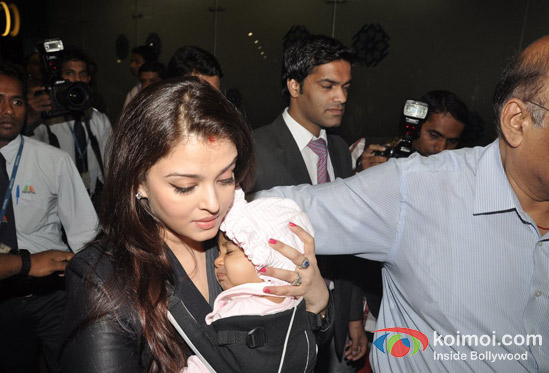 Aishwarya Rai Bachchan Snapped With Her Baby